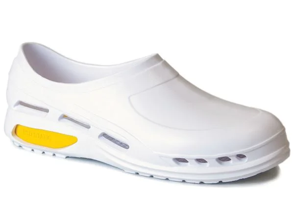 Scarpe sanitarie ultraleggere Gima bianche 39